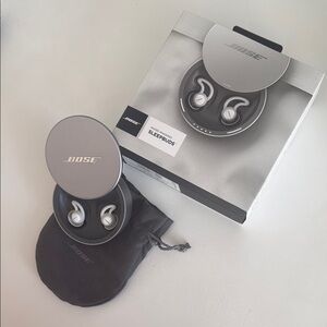 Bose Sleepbuds II - Silver Noise-Masking Earbuds - sleep better!